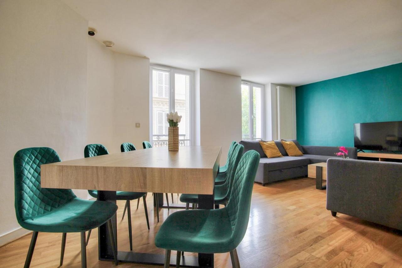 2 Bedrooms Tour Eiffel Breteuil Párizs Kültér fotó