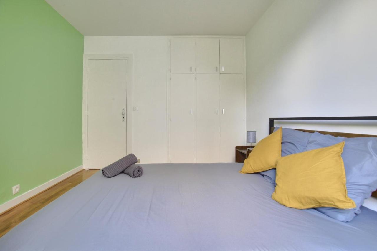 2 Bedrooms Tour Eiffel Breteuil Párizs Kültér fotó